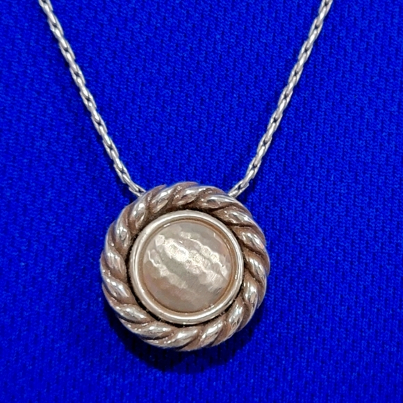 RARE RETIRED BRIGHTON MAGIC HAMMERED PENDENT NECKLACE NWOT - Picture 2 of 4